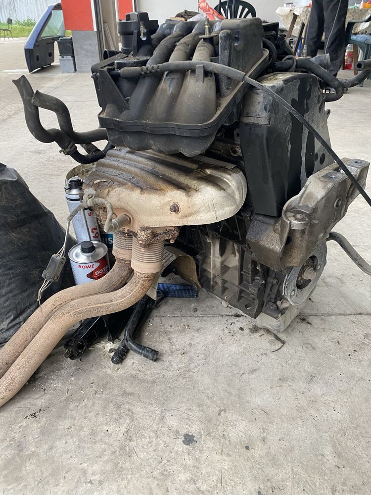 Двигател 1.6 VW Golf 4 AKL
