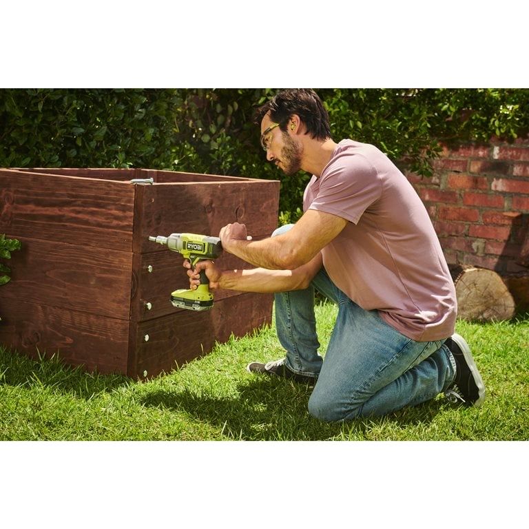 Ryobi-Cheie cu impact 18v cu 3 viteze RIW18-0