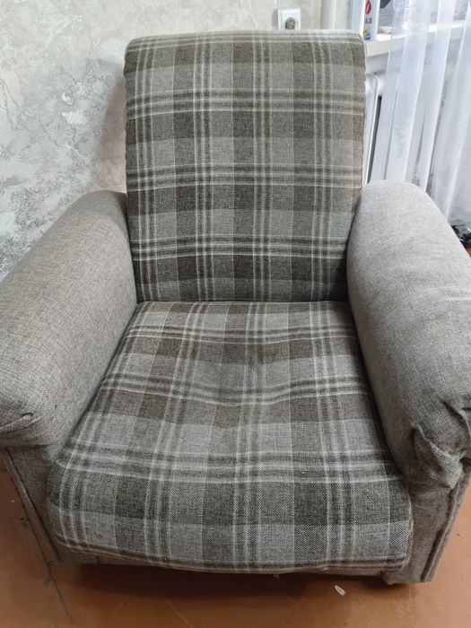 Отдам кресла 2шт