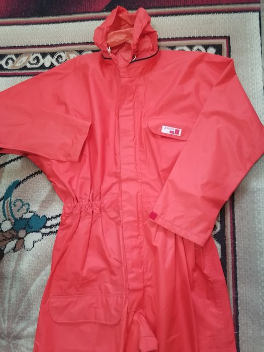 OFERTA : Salopetă impermeabila (mărimea 50-52)