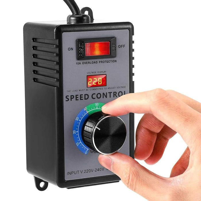 Регулатор на напрежението на температурата на двигателя