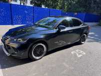 Lexus IS 300H hybrid/benzina. An fabricatie 2020