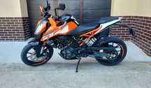 KTM DUKE 125 ABS 2020 LED se conduce cu A1 stare impecabilă Proprietar