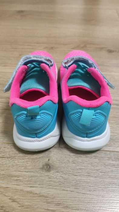 Маратонки за момиче