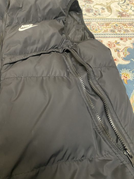 Безрукавка Найк, плотная