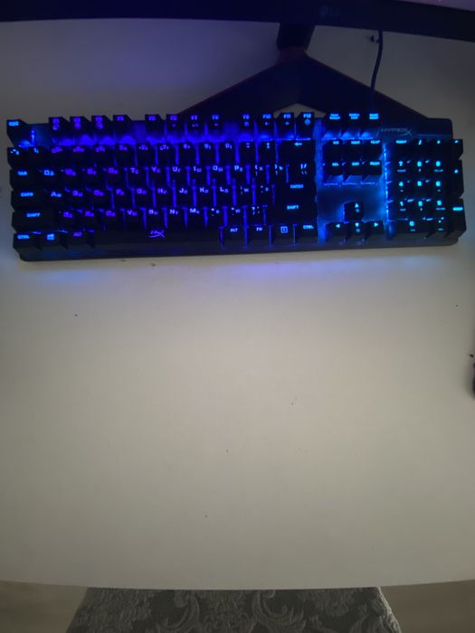 Продам клавиатуру HyperX Alloy Origins
