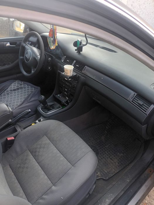 Vând sau dezmembrez audi A6 2004