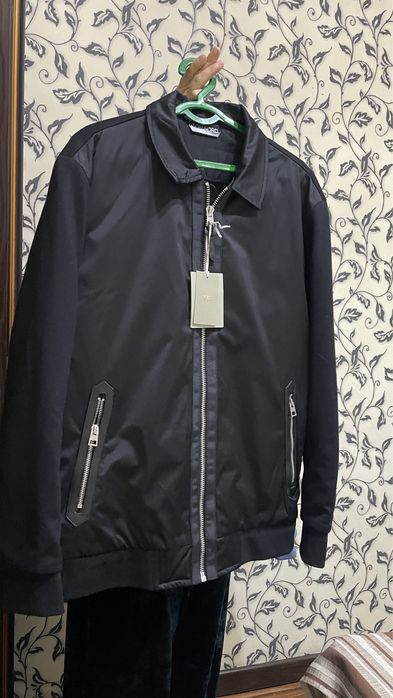 Продам куртку TOMFORD