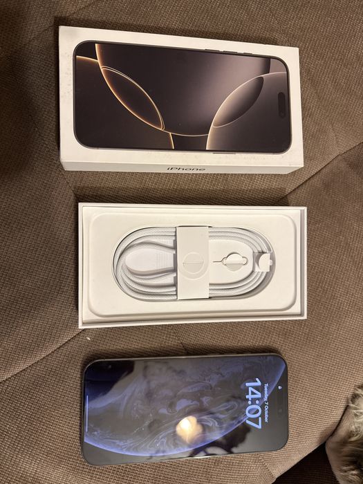 iPhone 16 Pro Max 512GB - Natural Titanium / Като Нов / + Гаранция