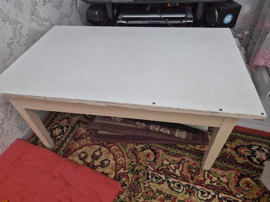 Стол очень хороший