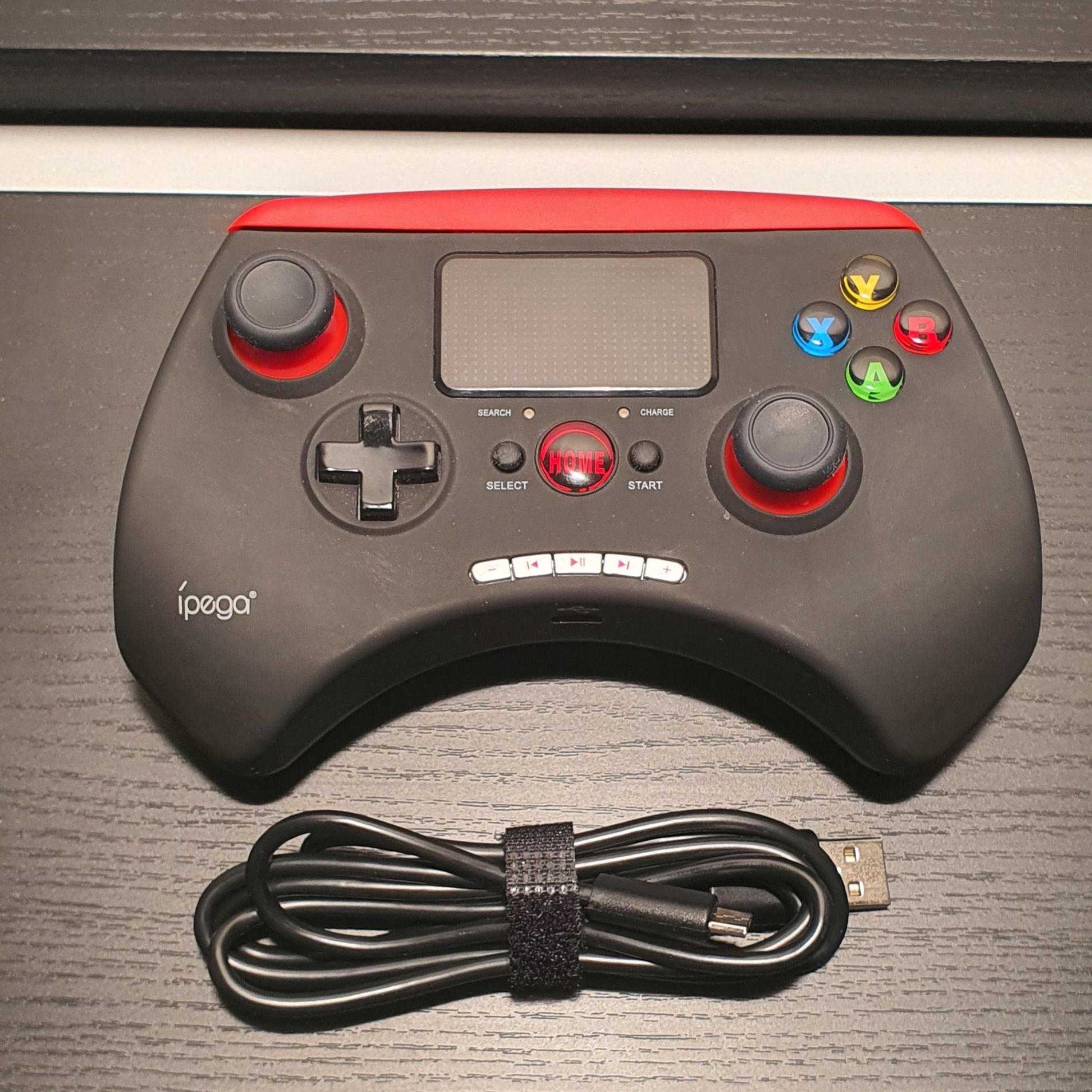Ipega 9028 Gamepad Геймпад Джойстик контролер за телефон, със стойка