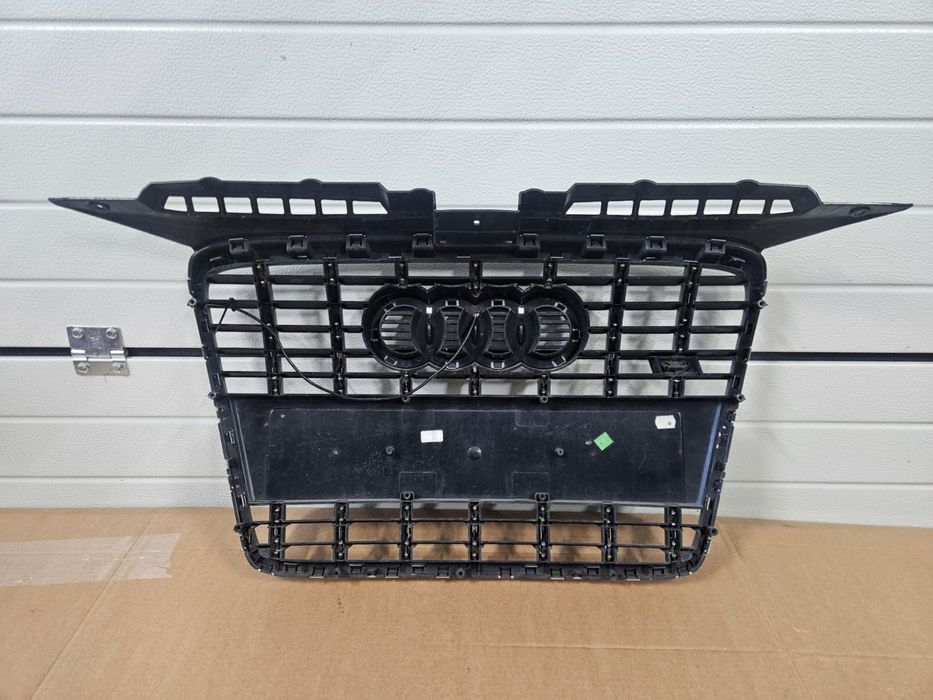 Grila fata  OEM Audi A3 8P S3 Facelift 2009-2012