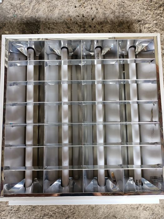 Corp neon cu neon 18 w sau schimb