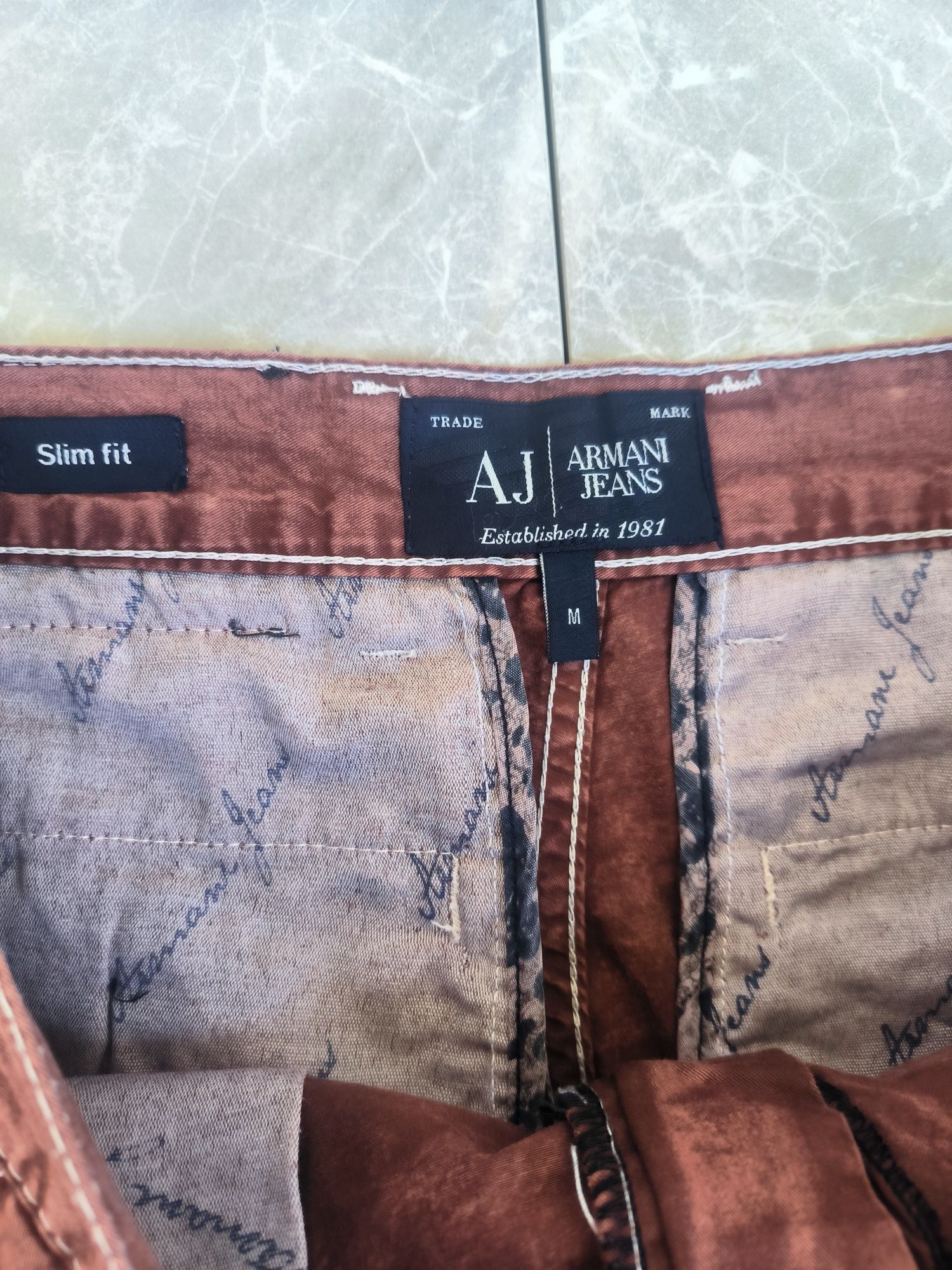 Armani Jeans M размер