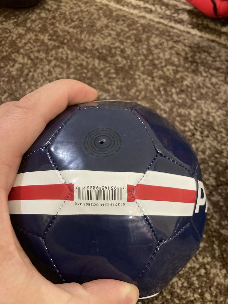 Mini топки за футбол,волейбол Wilson-7бр нови