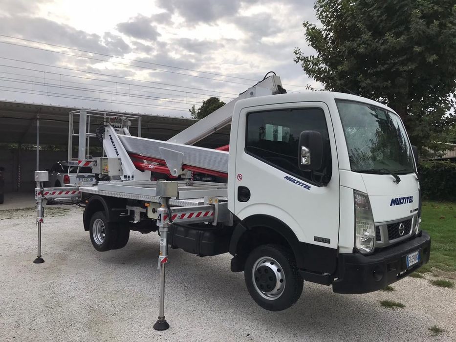 Nacela Multitel HX200