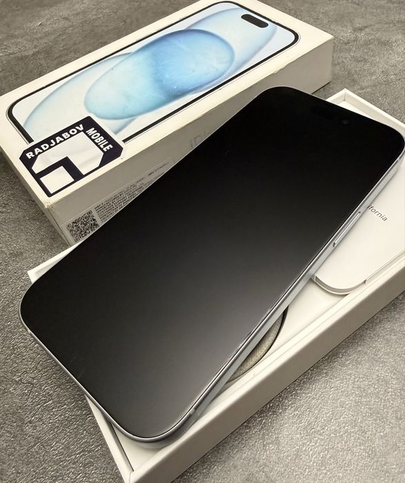 Продаю IPhone 15