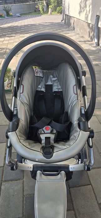 Vând carucior Mima Xari