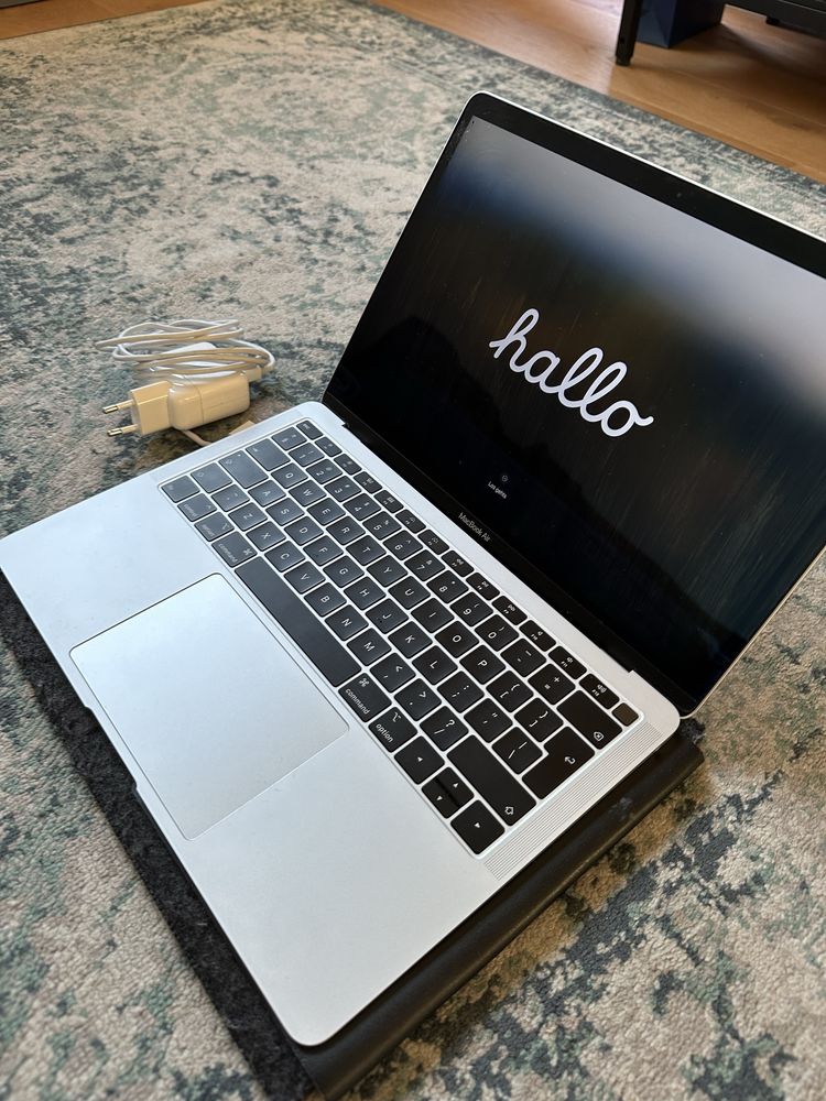 Macbook air 13 inch retina