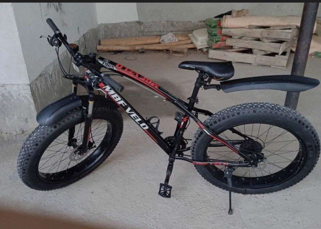 Sport Velosiped baloni katta skorslik