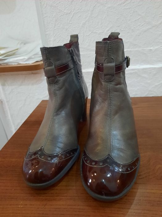 Продаю демисезонные сапожки