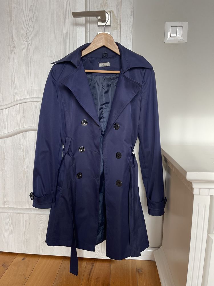 trench marime 40