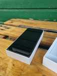 Google Pixel 8 Pro display defect