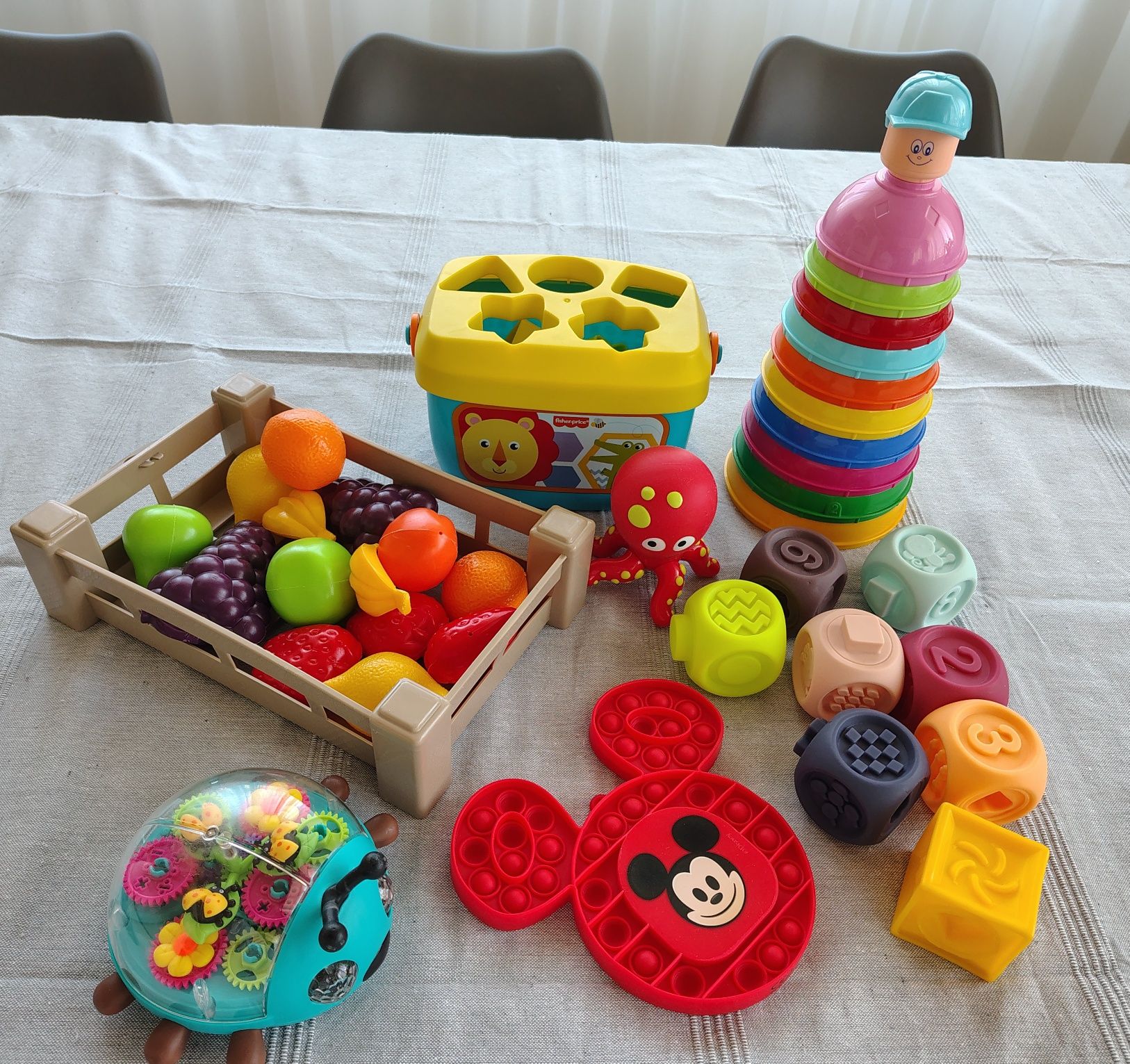 Детски пъзели и играчки, подходящи за 1-3 годишни