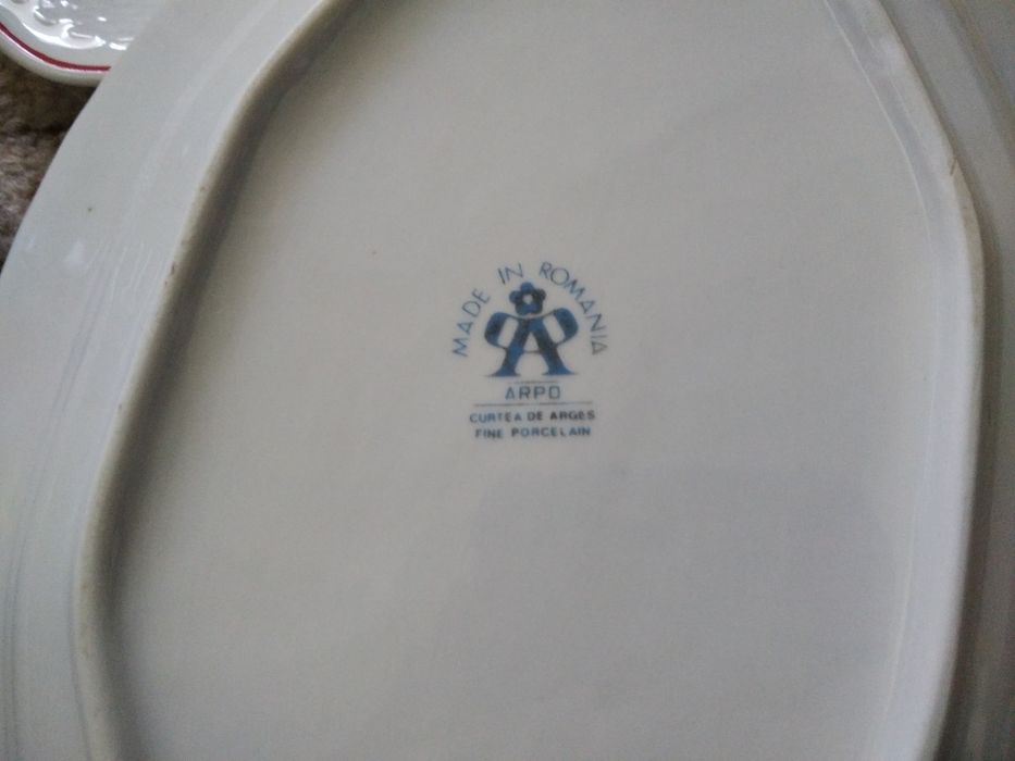 4 platouri aperitive,portelan Curtea de Arges