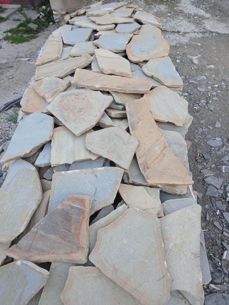 Piatră naturală de munte și de Grecia - Vânzare & Montaj profesional!