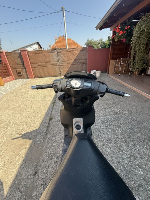 Vând piaggio NRG cu racire pe apa