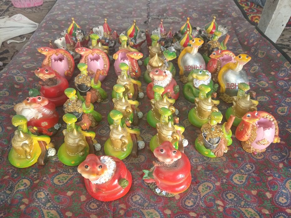 Продаются копилки и подсвечники