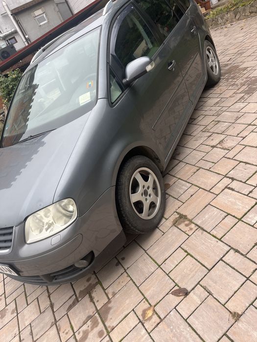 Vw Touran 5 locuri 2004