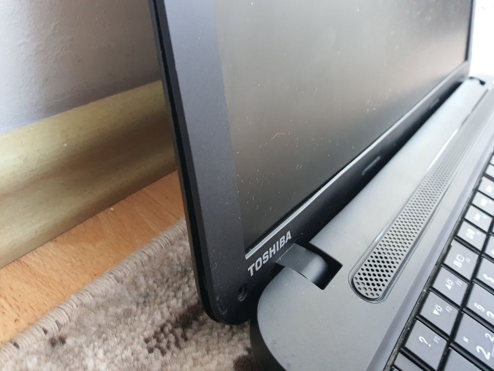 Laptop Toshiba Sattelite C50D pentru piese