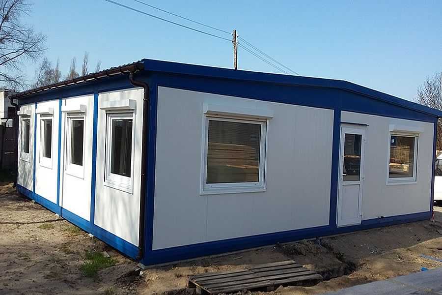 Casa, garaje auto pe structura metalica si panou sandwich termoizolant