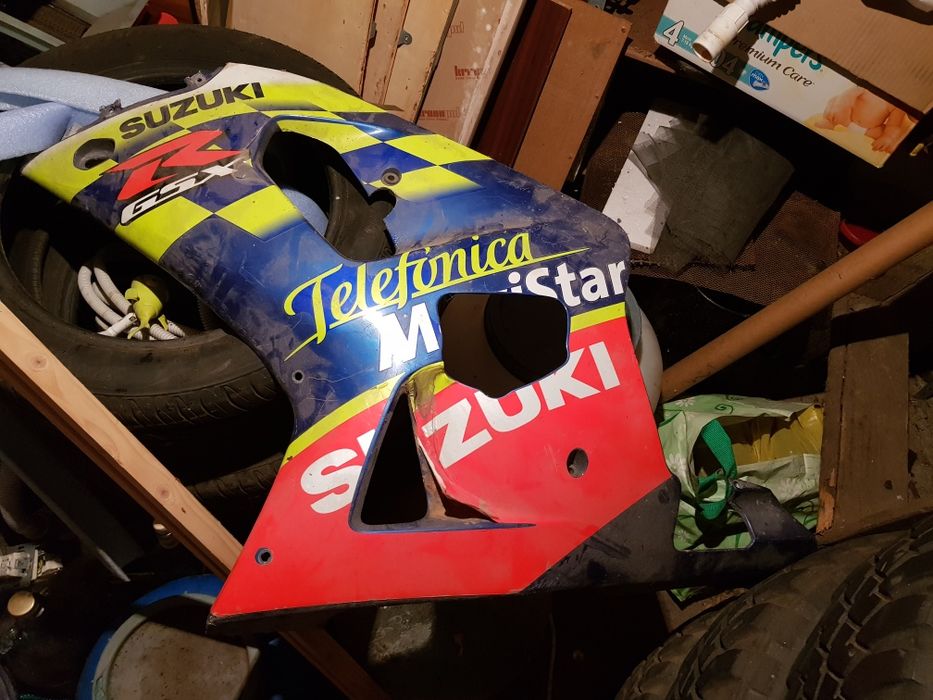 Carena stanga suzuki gsxr 600,750