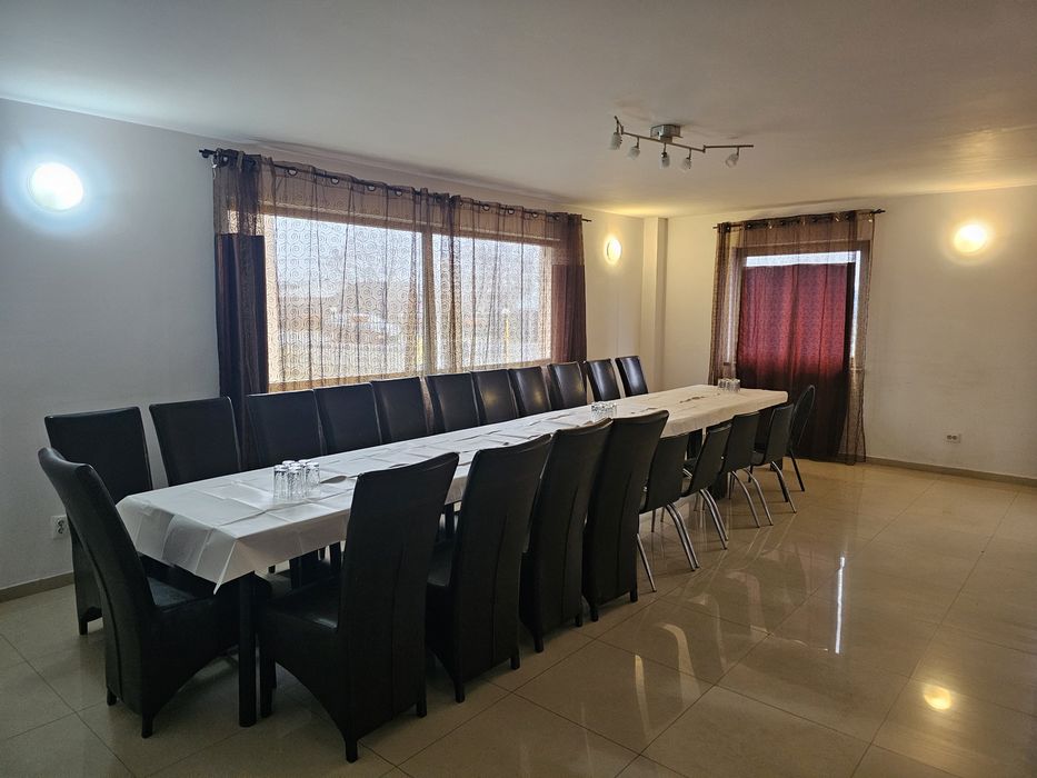 Închiriez pensiune pentru revelion.