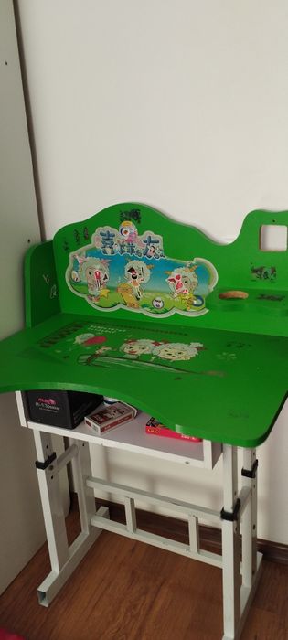 Стол для детей 3-6лет