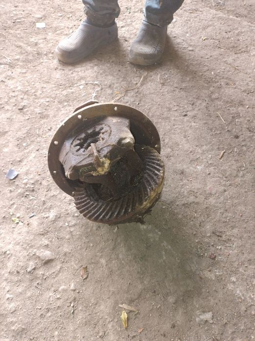 Vând aparat de sudura SI grup ARO 9/36 preț la tel.1100,.aparatul