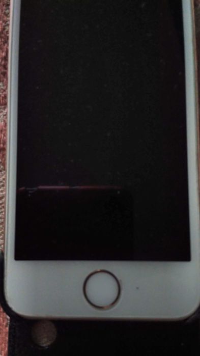 Отдам Айфон 5с в обмен на смеситель для щ и ванной.