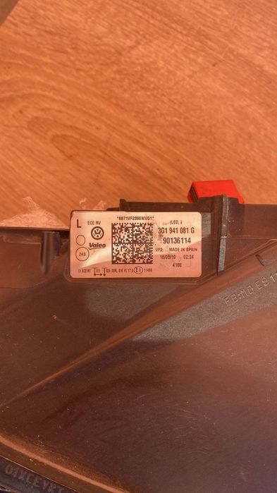 Far full led Passat B8 partea stânga.