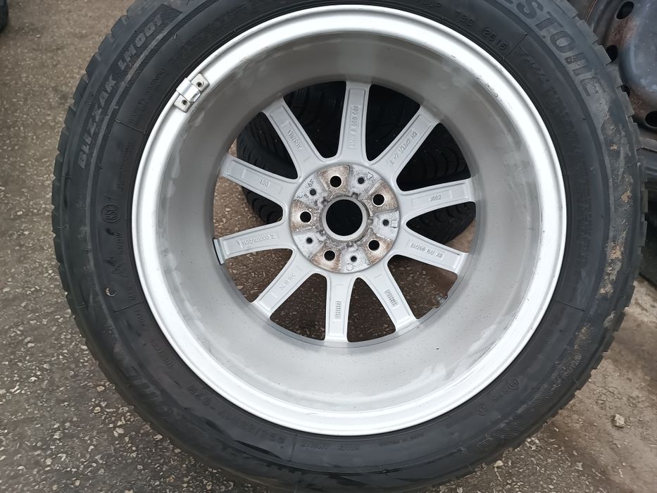 БМВ 17 цола, BMW X1 F84