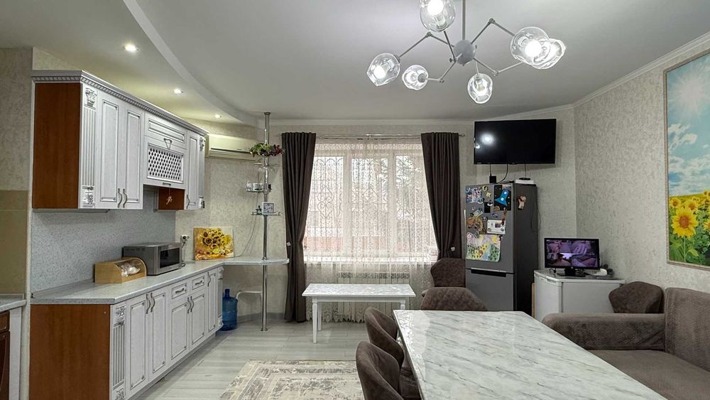 Дом рядом с ТД АИДА Алпамыс батыра 12 мкр