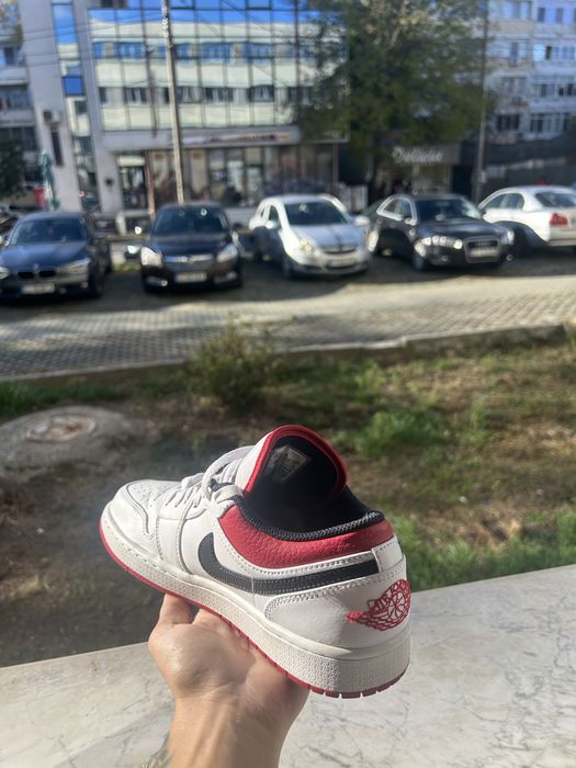 Vand Nike Air Jordan 1 Low White Univeristy Red