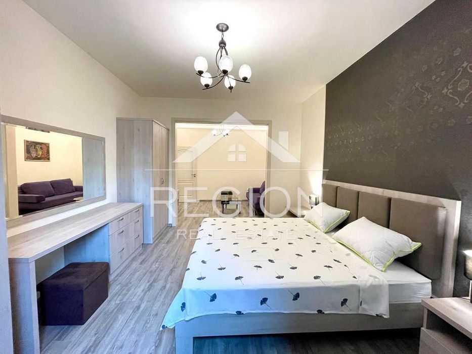 Дава се под наем Тристаен апартамент в Варна, Център - 100 кв.м за 800 € - Снимка #10