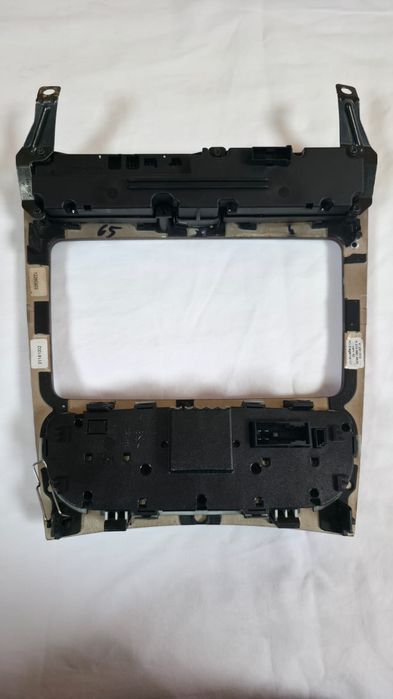 Части от Ц класа, C Class, Подробности в описанието