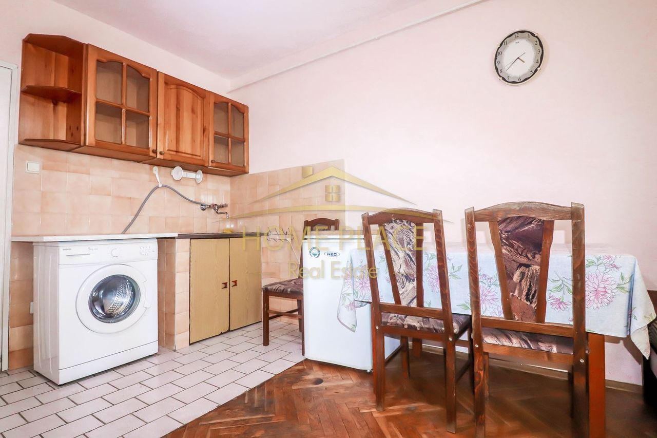 Дава се под наем Двустаен апартамент в Варна, Център - 62 кв.м за 357 € - Снимка #2