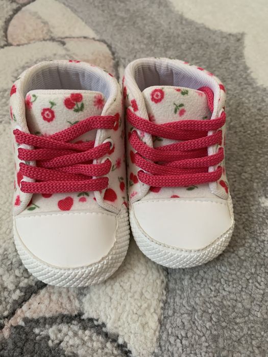 Бебешки обувки 17-21 номер