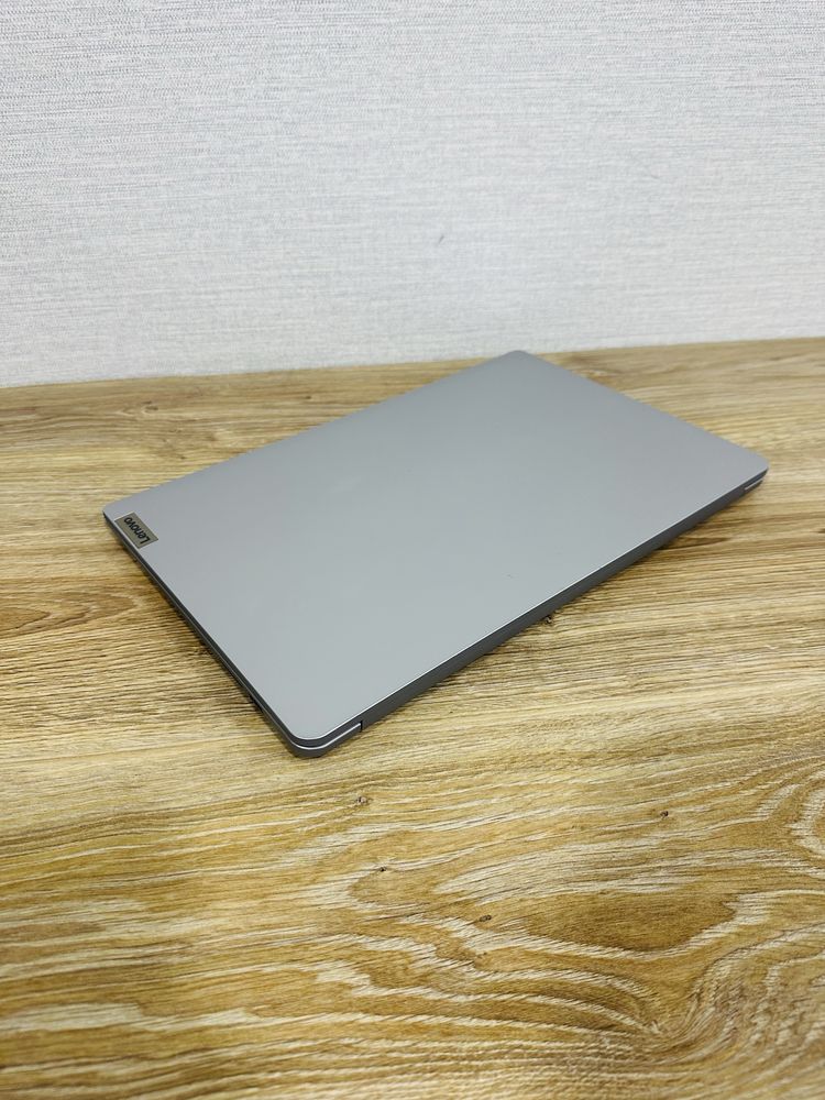 Lenovo RYZEN 5-14 Го Поколения, последняя модель, как новое состояние