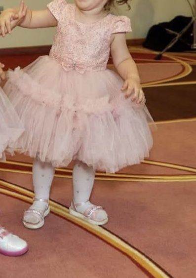 Vând rochiță fetițe eleganta